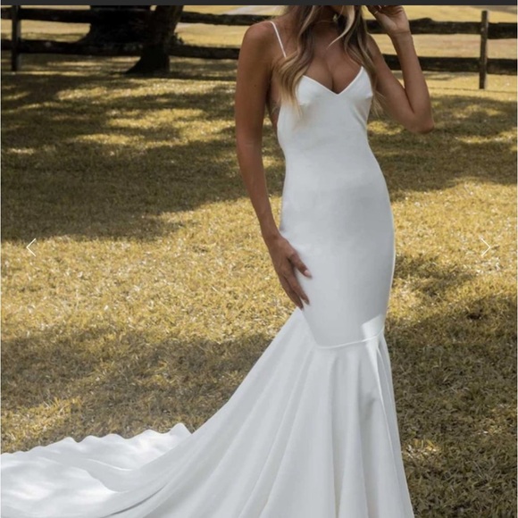 Grace Loves Lace Clo Crepe Wedding Gown – Never Worn - Size Small - Picture 1 of 6